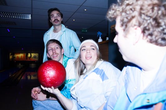 Blomst brings groovy garage rock with Triatlon!