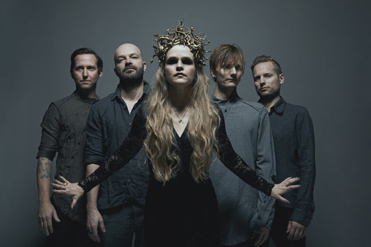 Gåte out with double single!