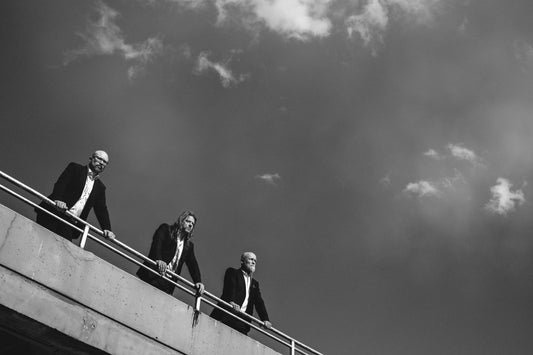 El Caco out with new single!